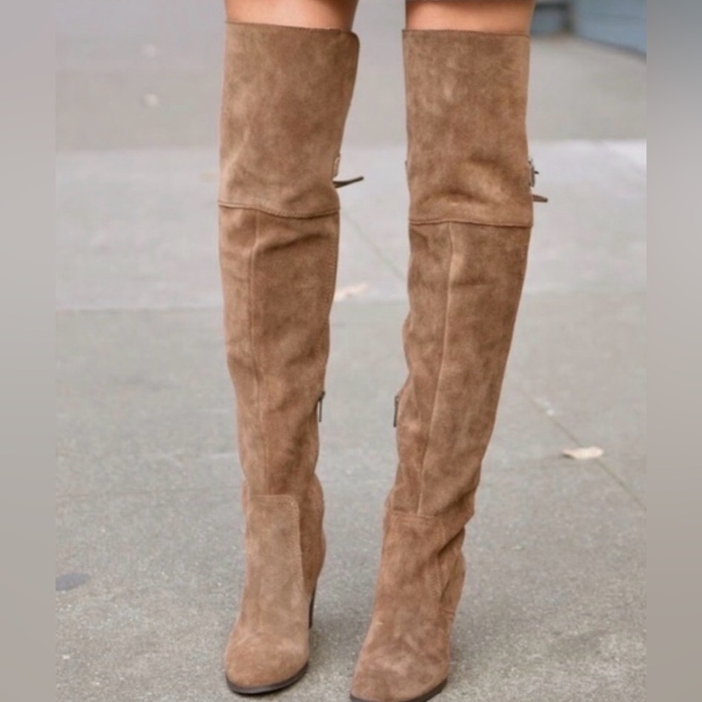 Circus Women's Tan Suede Knee-High Boots
